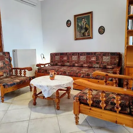 Holiday home Filip And Myrsinis House -