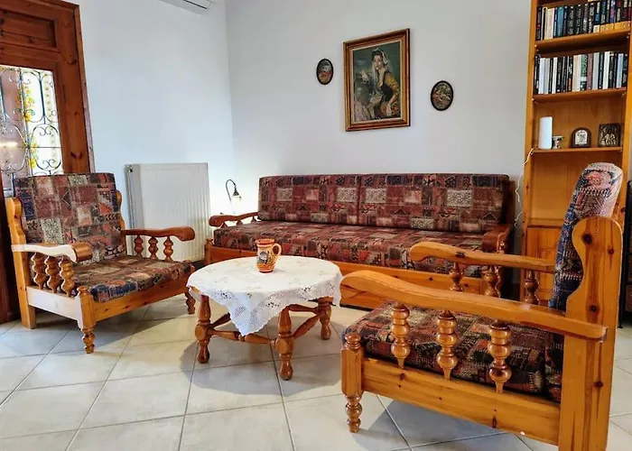 Feriehus Filip And Myrsinis House -