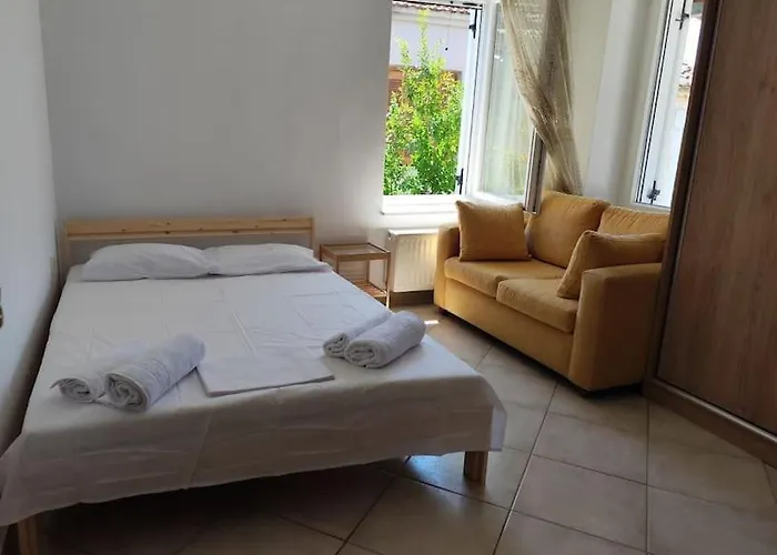Filip And Myrsinis House - * Agios Nikolaos (Chalkidiki)